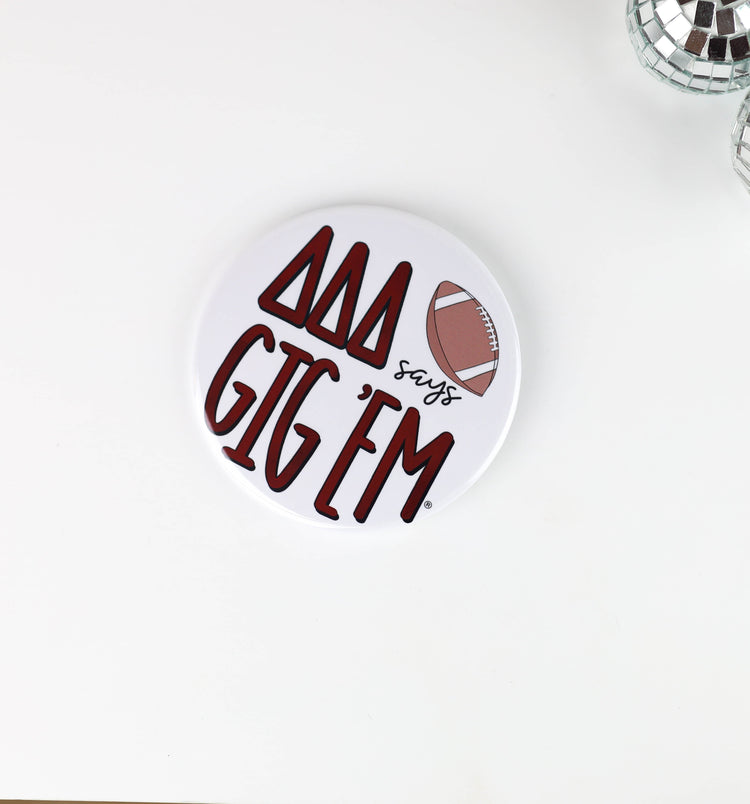 Tri Delta says Gig 'Em